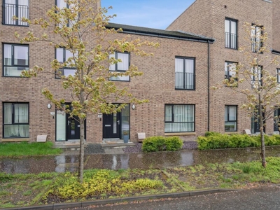 3 bedroom terraced house for rent in Sighthill Circus, Northbridge, Glasgow, G4 0FA, G4