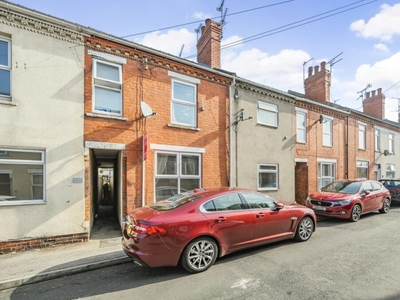 3 bedroom terraced house for sale in Ewart Street, Lincoln, Lincolnshire, LN5