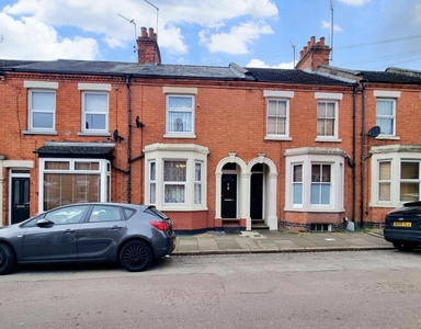 3 bedroom terraced house for sale in Manfield Road, Abington, Northampton NN1 4NW, NN1
