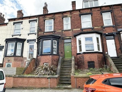 3 Bedroom Terraced House For Sale In Meanwood, Leeds