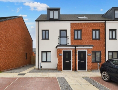 3 bedroom town house for rent in 3 Bedroom Townhouse to Let on Roseden Way, Newcastle Great Park, NE13