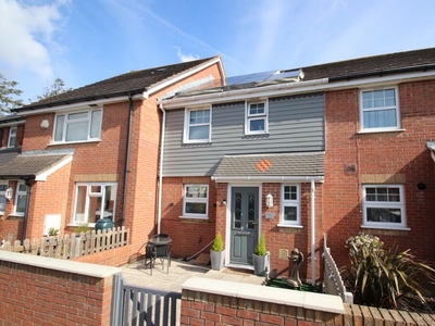 3 bedroom town house for sale in Locksway Road, Southsea, Hampshire, PO4