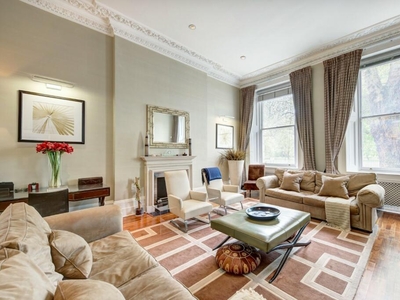 4 bedroom apartment for sale in Hyde Park Street, London, W2