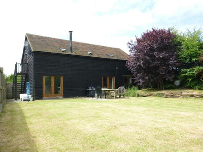 4 Bedroom Barn Conversion For Rent In Wittersham Road