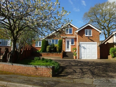 4 bedroom detached bungalow for sale in Chantry Close, Hollywood, B47