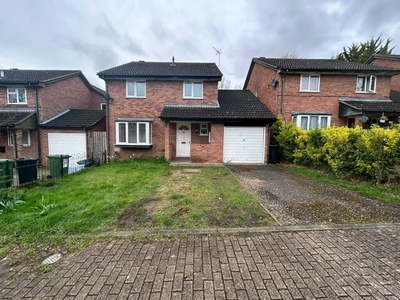 4 bedroom detached house for rent in Fishermead, MK6