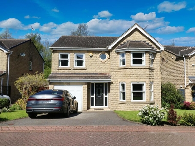 4 bedroom detached house for sale in Barkers Well Garth, New Farnley, Leeds, West Yorkshire, LS12