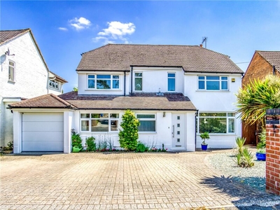 4 bedroom detached house for sale in Blake Hill Crescent, Lower Parkstone, Poole, BH14