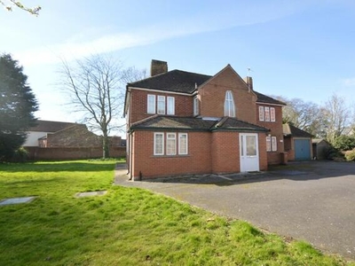 4 Bedroom Detached House For Sale In Church Street, Crowle