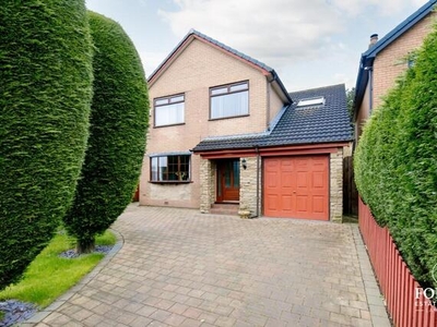 4 Bedroom Detached House For Sale In Clayton-le-woods, Leyland