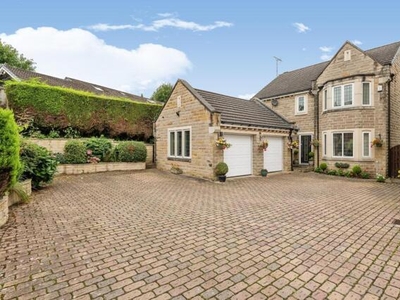 4 Bedroom Detached House For Sale In Cleckheaton, West Yorkshire
