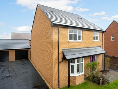 4 Bedroom Detached House For Sale In Drakes Broughton