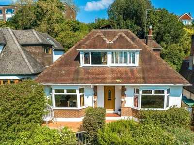 4 bedroom detached house for sale in Glen Road, Parkstone, Poole, Dorset, BH14