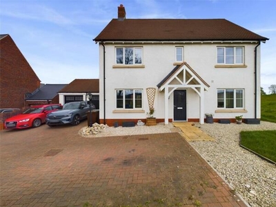 4 Bedroom Detached House For Sale In Gloucester, Gloucestershire