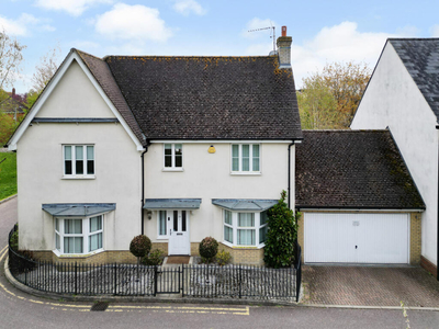 4 bedroom detached house for sale in Goodier Road, Chelmsford, CM1