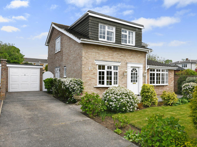4 bedroom detached house for sale in Humber Road, Chelmsford, CM1