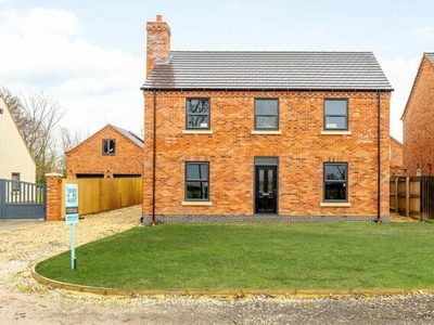 4 Bedroom Detached House For Sale In Lancaster Approach