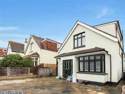 4 Bedroom Detached House For Sale In Leigh-on-sea, Essex