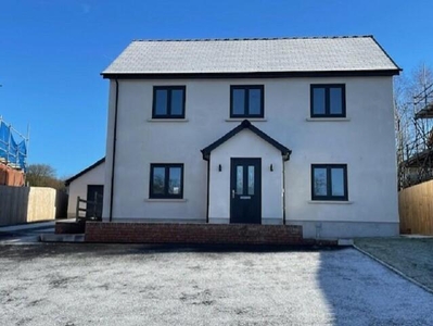 4 Bedroom Detached House For Sale In Llanfynydd