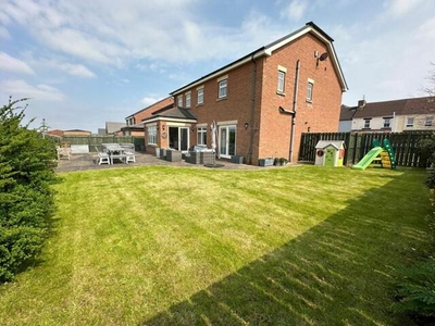 4 Bedroom Detached House For Sale In Meadowfield