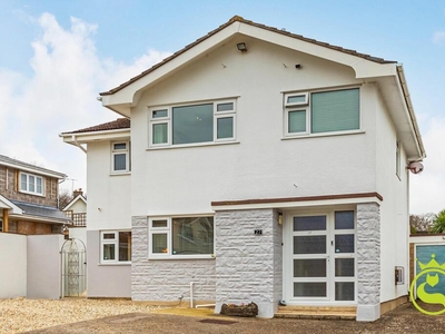 4 bedroom detached house for sale in South Western Crescent, Lower Parkstone, BH14