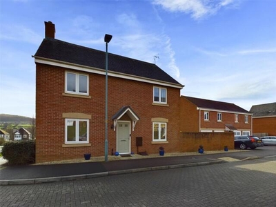 4 Bedroom Detached House For Sale In Stonehouse, Gloucestershire