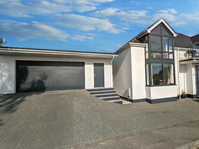 4 bedroom detached house for sale in Whitefield Road, Whitecliff, Poole, Dorset, BH14