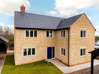 4 Bedroom Detached House For Sale In Yardley Gobion, Northamptonshire