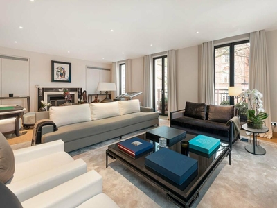 4 bedroom house for sale in Henry Moore Court, SW3