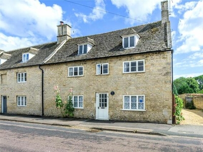 4 Bedroom House For Sale In Kings Cliffe, Northamptonshire