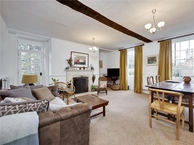 4 Bedroom Semi-detached House For Rent In Dorking, Surrey