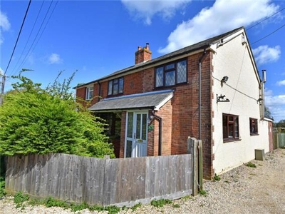 4 Bedroom Semi-detached House For Rent In Thatcham, Hampshire