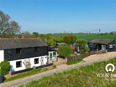 4 Bedroom Semi-detached House For Sale In Beccles, Norfolk