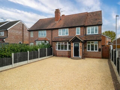 4 Bedroom Semi-detached House For Sale In Catshill, Bromsgrove