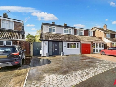 4 Bedroom Semi-detached House For Sale In Kelvedon Hatch