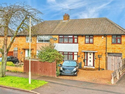 4 Bedroom Semi-detached House For Sale In Market Harborough, Leicestershire