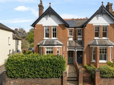 4 Bedroom Semi-detached House For Sale In Petersfield