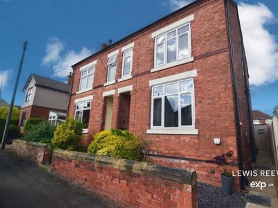 4 Bedroom Semi-detached House For Sale In Pinxton, Nottingham