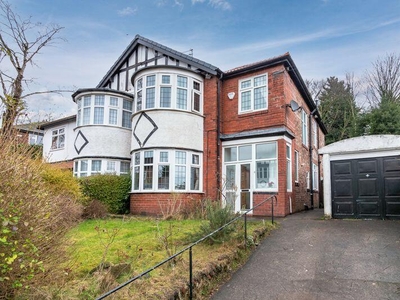 4 bedroom semi-detached house for sale in Stobart Avenue, Manchester, M25