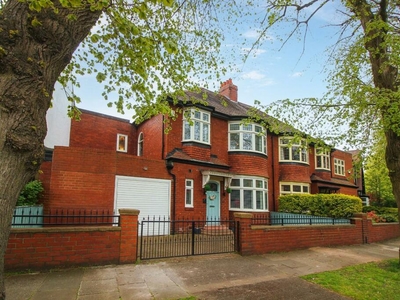 4 bedroom semi-detached house for sale in Towers Avenue, Newcastle Upon Tyne, NE2