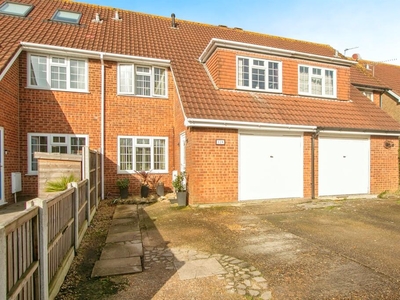 4 bedroom terraced house for sale in Hewitt Road, Poole, BH15