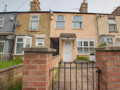 4 Bedroom Terraced House For Sale In Peterborough