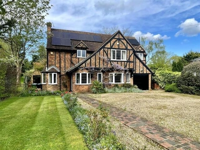 5 Bedroom Detached House For Rent In Hadley Wood, Hertfordshire