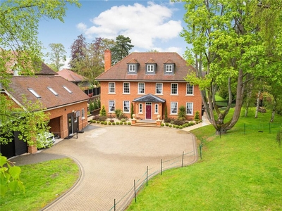 5 bedroom detached house for sale in Bury St Edmunds, Suffolk, IP33