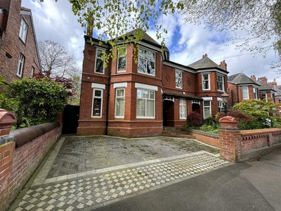 5 bedroom house for sale in Victoria Avenue, Didsbury, M20