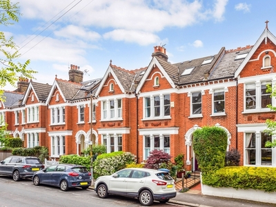 5 bedroom property to let in Holmdene Avenue London SE24