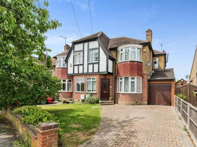 5 Bedroom Semi-detached House For Rent In Ruislip