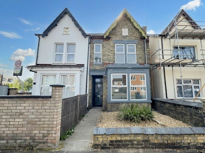 5 bedroom semi-detached house for sale in 60 Dogsthorpe Road, Peterborough, Cambridgeshire, PE1 3AF, PE1