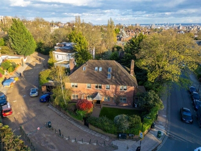 6 bedroom detached house for sale in Frognal Way, Hampstead Village, London, NW3
