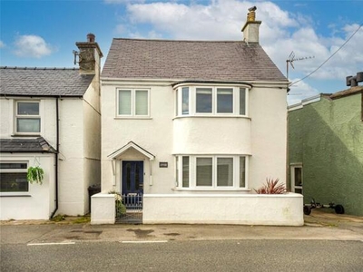 6 Bedroom Detached House For Sale In Holyhead, Sir Ynys Mon